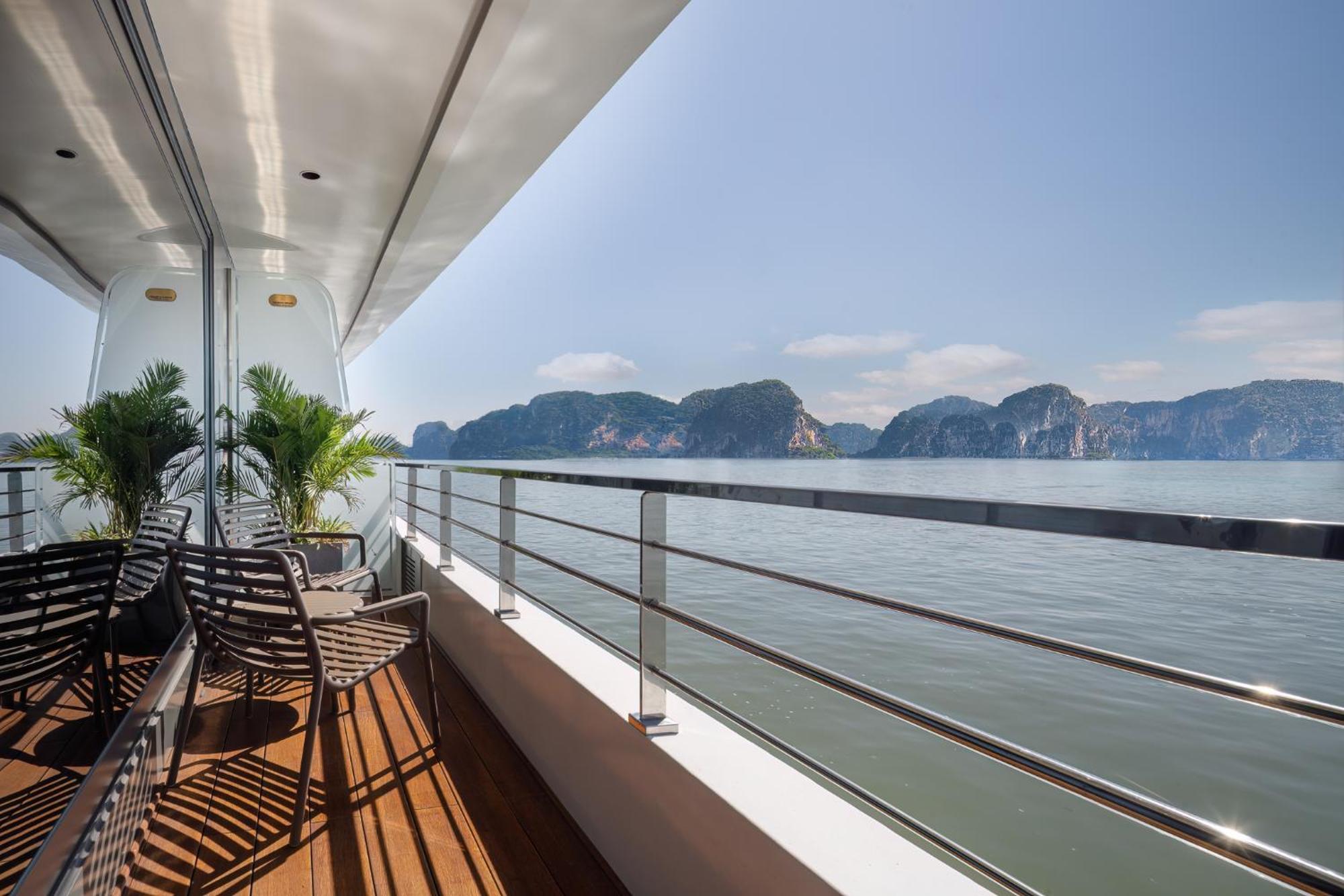 Grand Pioneers Halong Bay Cruise 2 Hotel Hạ Long Ngoại thất bức ảnh