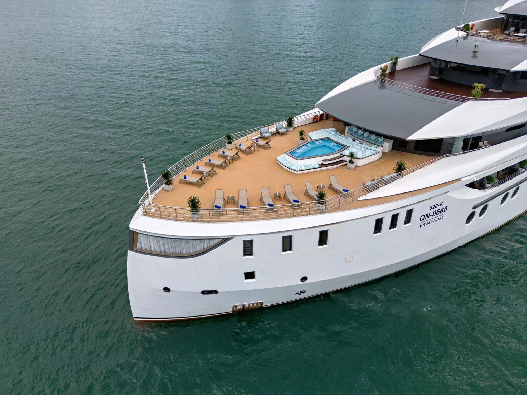 Grand Pioneers Halong Bay Cruise 2 Hotel Hạ Long Ngoại thất bức ảnh