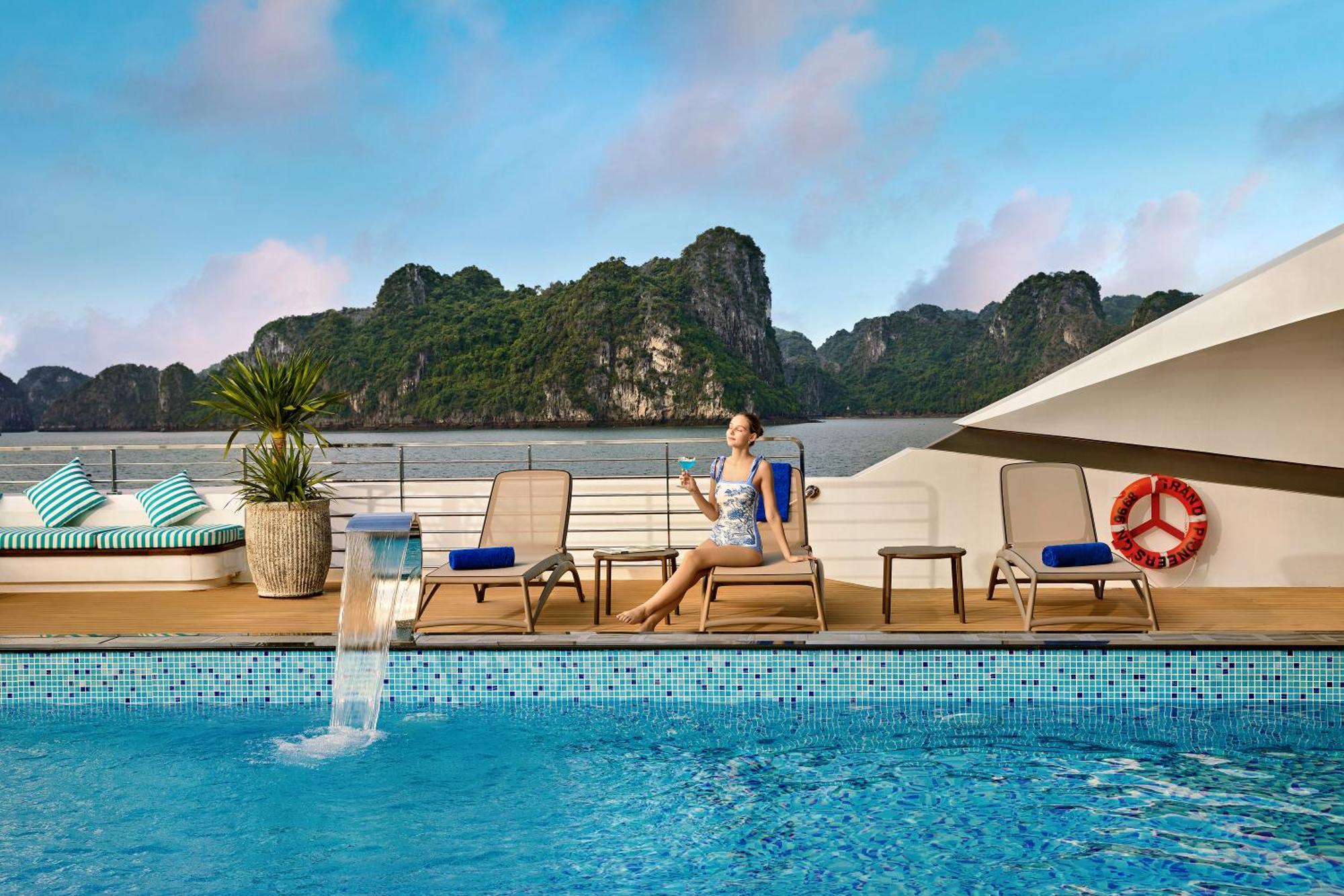 Grand Pioneers Halong Bay Cruise 2 Hotel Hạ Long Ngoại thất bức ảnh